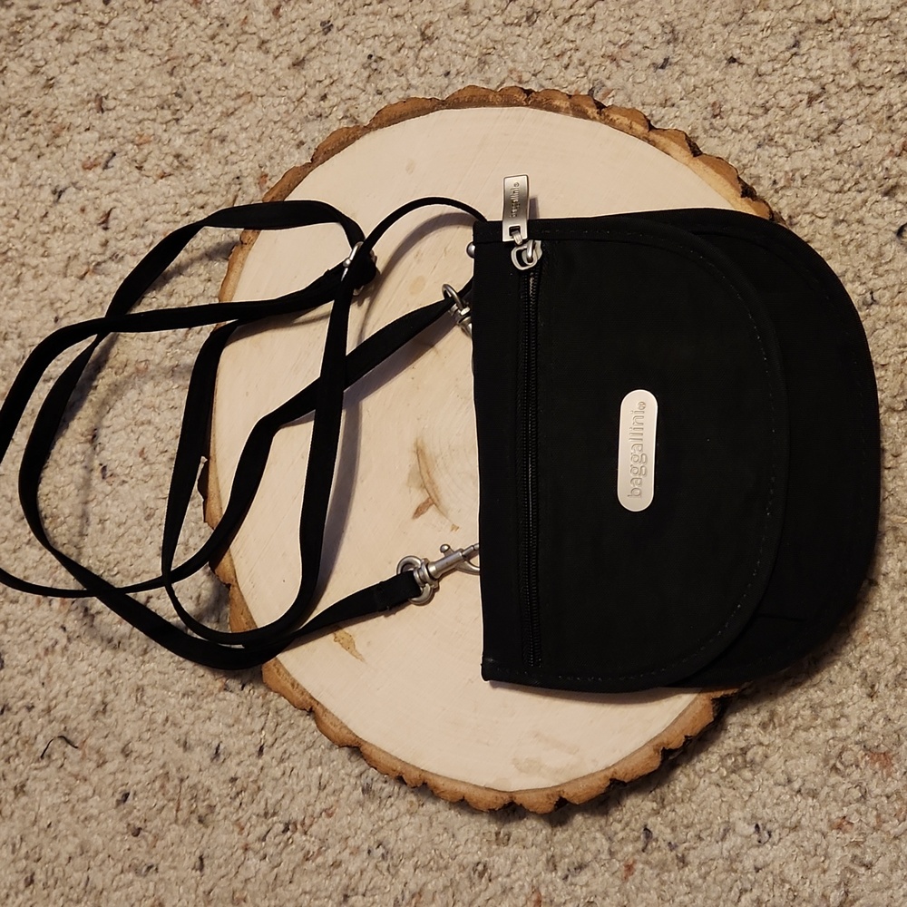 Baggallini Small Black Nylon Crossbody Handbag